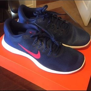 Women's Nike Shoes